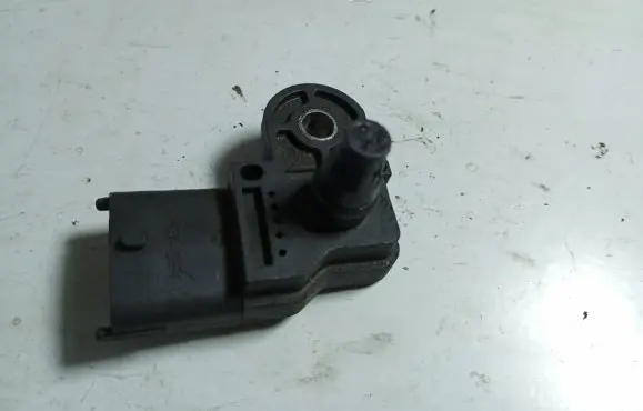 Opel Vectra C Air pressure sensor 0281002437