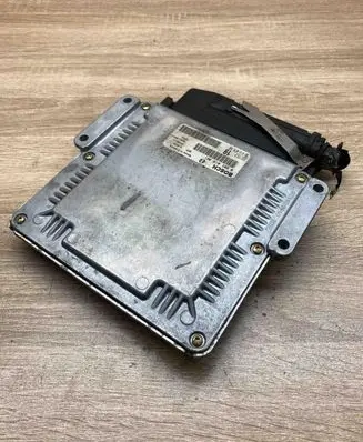 Peugeot 406 Engine control unit/module ECU 9641607680 0281010361