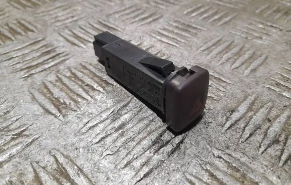 Volvo V70 Hazard light switch 30710106