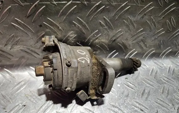 Mazda 626 Spark distributor T4T67771 T4T6777