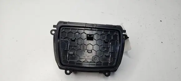 BMW 5 F10 F11 Ashtray (front) 4218287 51169206347 01102103104105