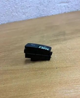 Mercedes-Benz C W204 Central locking switch button A2049058402 F5076