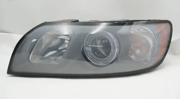 Volvo V50 Headlight/headlamp 20B032B 206858B
