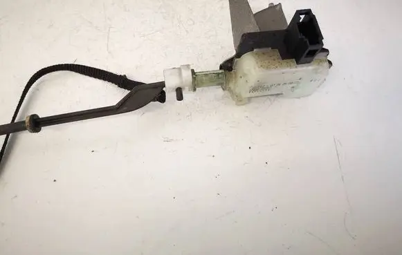 Toyota Avensis T250 Central locking motor 7703005010