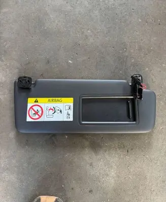Sun visor