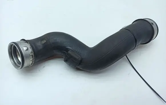 Mercedes-Benz C W203 Coolant pipe/hose A2035282082