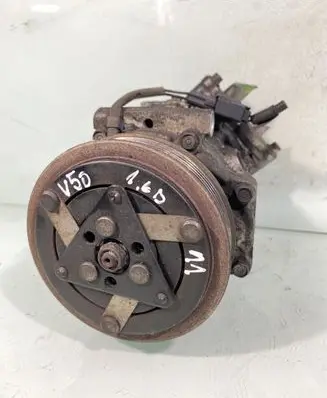 Volvo V50 Air conditioning (A/C) compressor (pump) 31291882