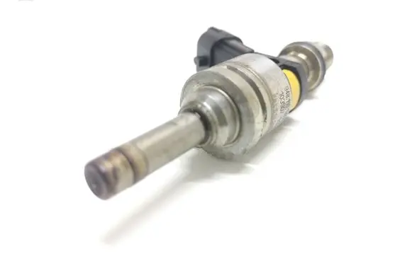Fuel injector