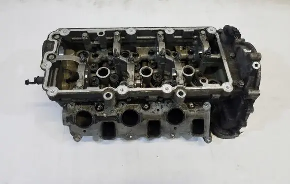 Audi A5 8T 8F Engine head 