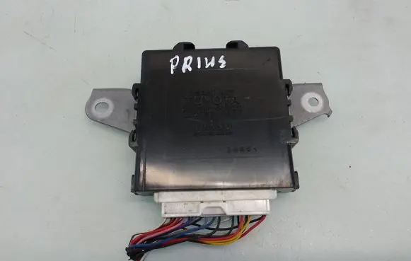 Toyota Prius (NHW20) Keyless (KESSY) go control unit/module 8999047020 2325000072