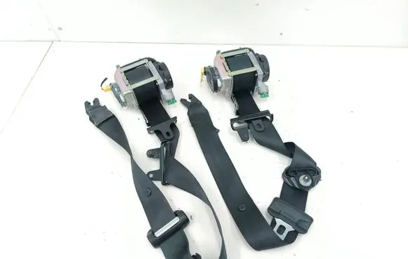 Volvo V60 Front seatbelt 39818844 39818842