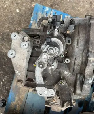 Opel Zafira C Manual 6 speed gearbox 55575639 1277