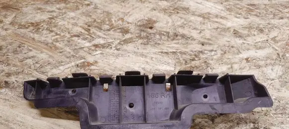 Cadillac SRX Front bumper mounting bracket 25776405