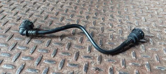 BMW 5 G30 G31 Engine coolant pipe/hose 8632260