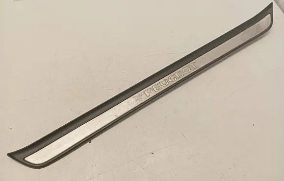 Peugeot 607 Front sill trim cover 9629149677