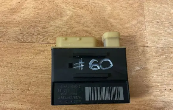 Peugeot 308 Glow plug pre-heat relay 9662570880 018010953 1001951588