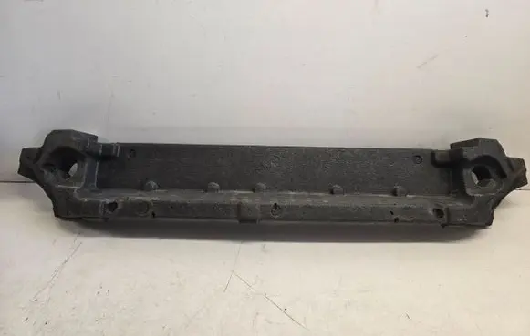 Front bumper foam support bar