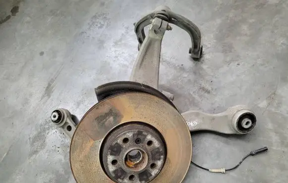 BMW 7 G11 G12 Front wheel hub spindle knuckle