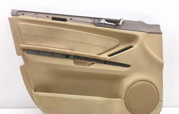 Mercedes-Benz ML W164 Front door card panel trim