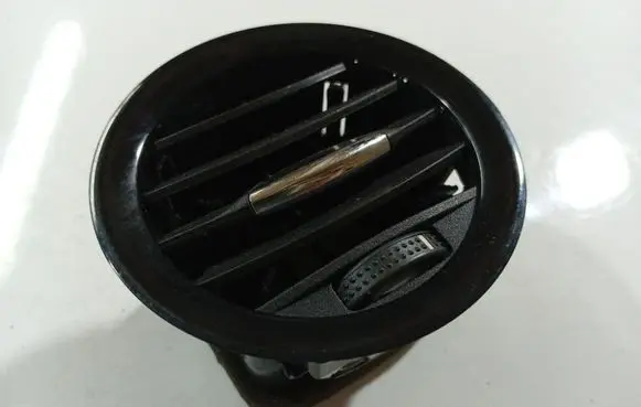 Opel Corsa D Dash center air vent grill 13180868