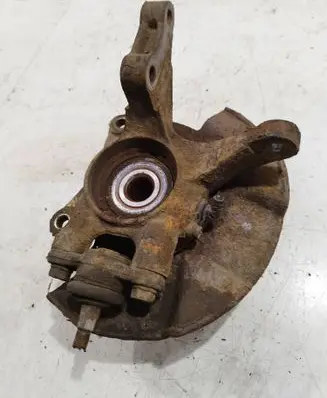 Hyundai Tucson JM Front wheel hub spindle knuckle