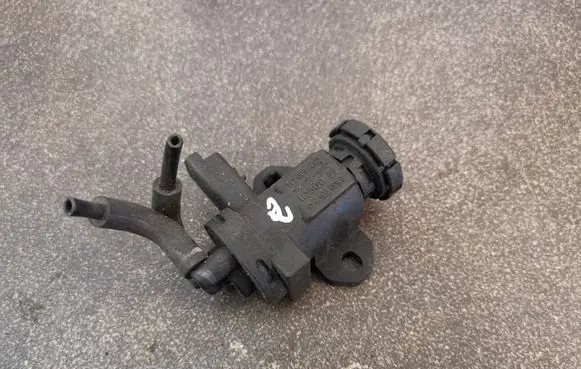 Citroen C5 Turbo solenoid valve 9635704380