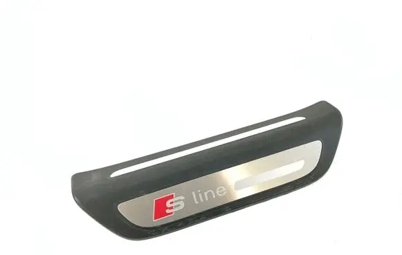 Audi Q3 8U Rear sill trim cover 8U0853376 8U0853376A 8U0853376B