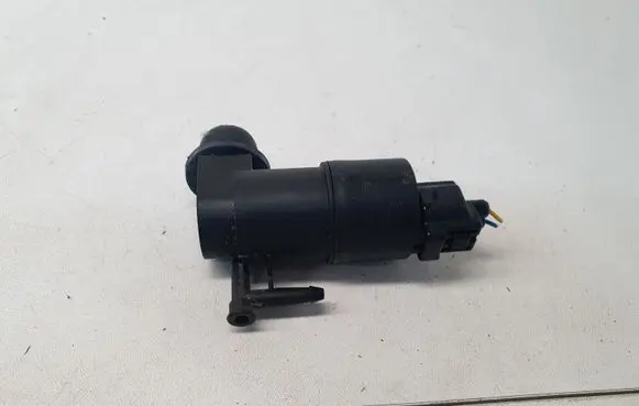 Toyota Yaris Headlight washer pump 853300F021