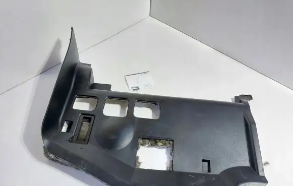 BMW 3 E90 E91 Dashboard lower bottom trim panel 7059287