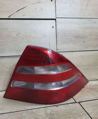 Mercedes-Benz S W220 Rear/tail lights A2208200264 255002