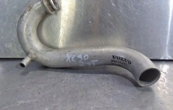 Volvo XC90 Intercooler hose/pipe 30639471