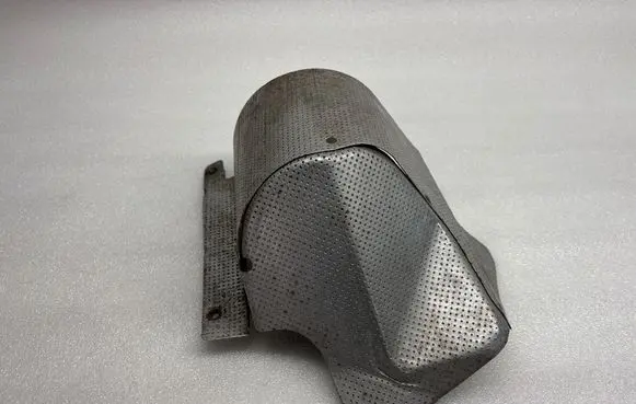 Opel Frontera B Heat shield in engine bay 