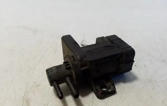 Chevrolet Captiva Vacuum valve 25183170