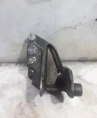 Nissan Qashqai Engine mounting bracket 11632-J0500