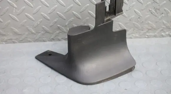 Mazda CX-7 Rear mudguard 