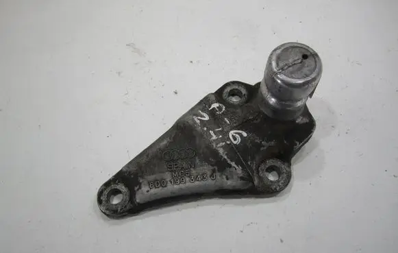 Audi A6 S6 C5 4B Engine mounting bracket 8D0199343J