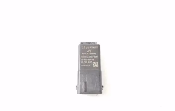 Ford Mondeo MK V Glow plug pre-heat relay 