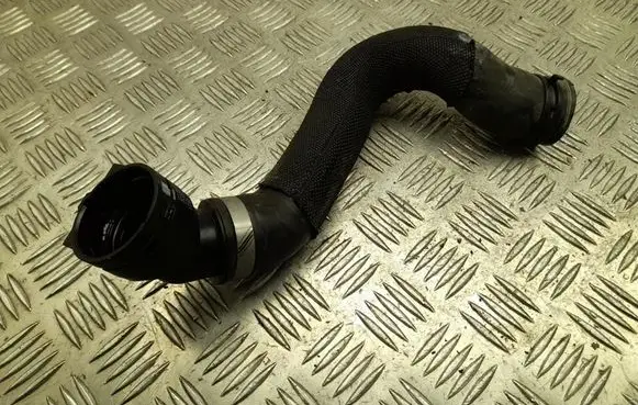Volkswagen Touareg III Engine coolant pipe/hose 4M0122101DG