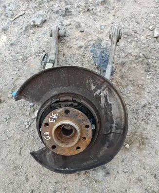 BMW 7 E65 E66 Rear wheel hub