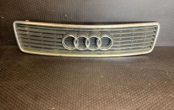 Audi 100 S4 C4 Front grill 4A0853651B