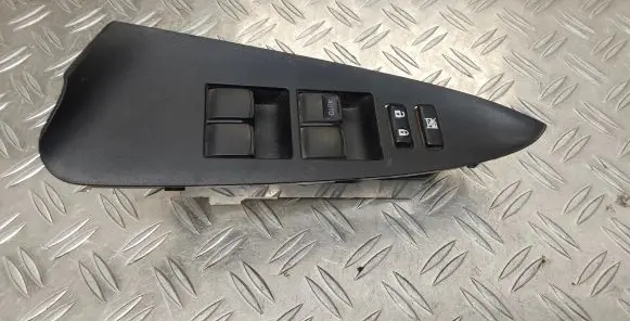 Toyota RAV 4 (XA30) Electric window control switch 7423242070