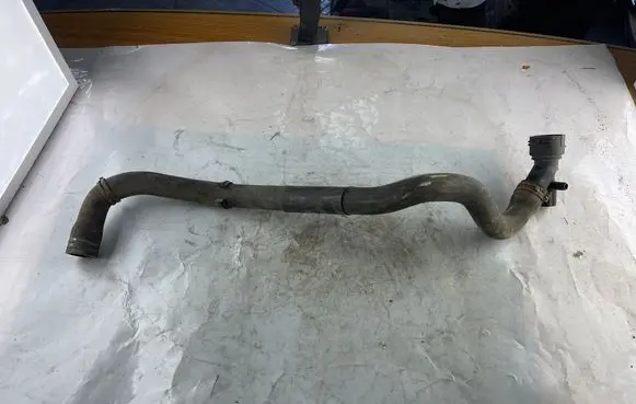 Seat Ibiza IV (6J,6P) Engine coolant pipe/hose 1JO122051J 1J0121619A