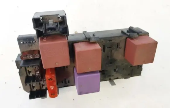 Renault Megane I Fuse box set 770329710