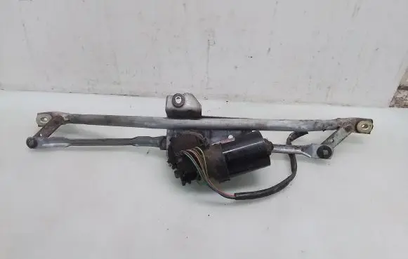 Audi A4 S4 B5 8D Front wiper linkage and motor 8D1955113