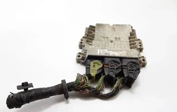 Ford Grand C-MAX Engine control unit/module AV6112A650GE S180133008D SID807EV