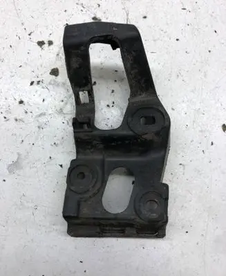Audi A4 S4 B7 8E 8H Fender mounting bracket 8E0853921D