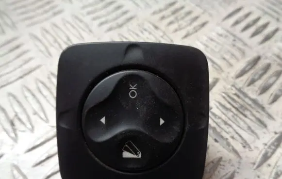 Other switches/knobs/shifts