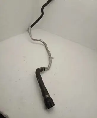 BMW X5 F15 Engine coolant pipe/hose 7646679