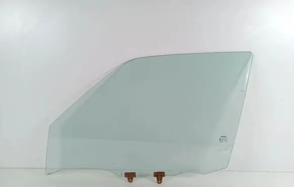 Nissan Juke I F15 Front door window glass four-door 803011KK0A