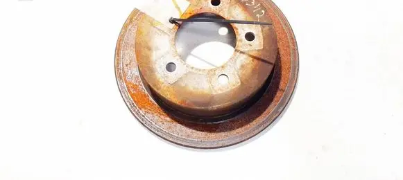 Mitsubishi Lancer X Rear brake disc neventiliuojamas